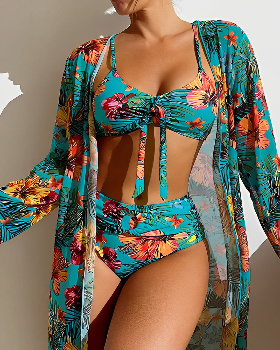 Flora - Zestaw bikini w tropikalny wzór z narzutką