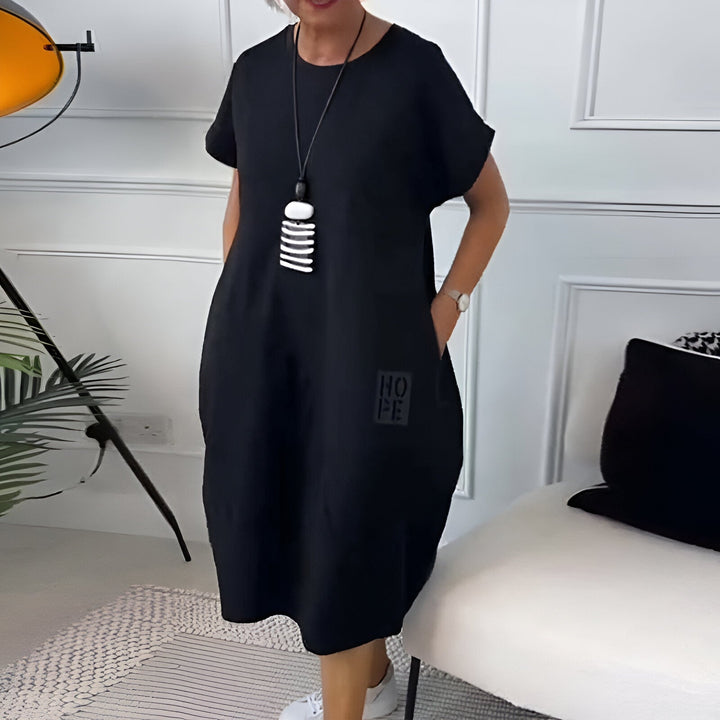 Grażyna | Sukienka midi z unikatowym detalem „HOPE”