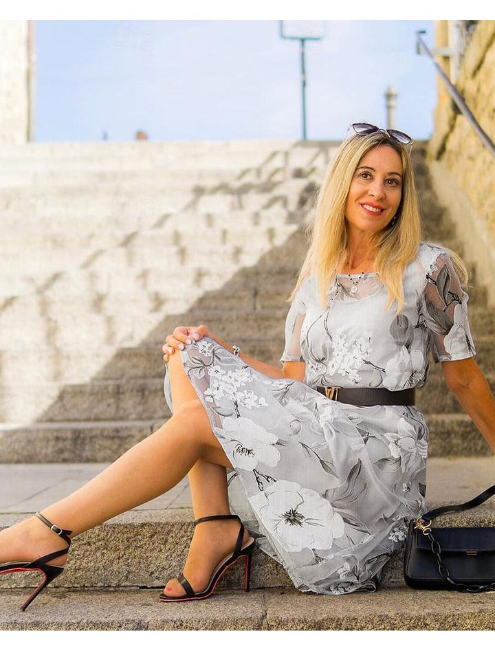 Eliza | Sukienka midi z okrągłym dekoltem i siateczkowym nadrukiem w kwiaty